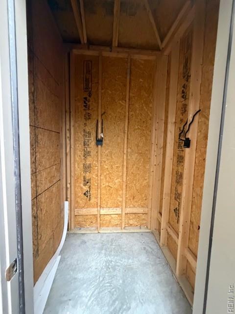 1609 Apsley Ct Property Photo 13
