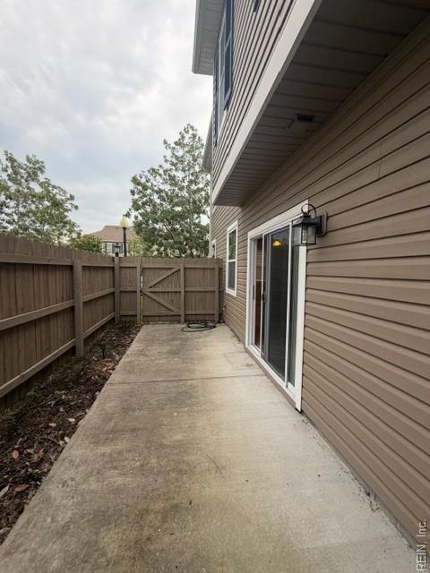1609 Apsley Ct Property Photo 34