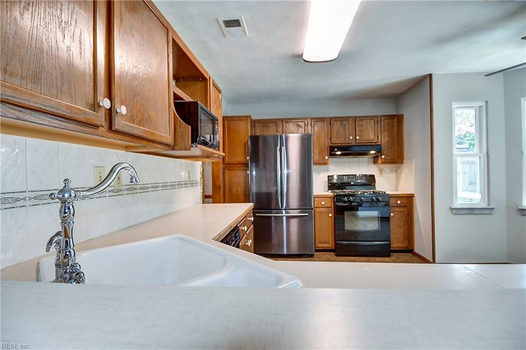 2137 Fort Belvoir Dr Property Photo 18