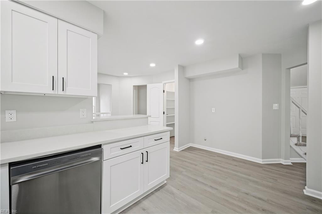 1848 Chestwood Dr Property Photo 15