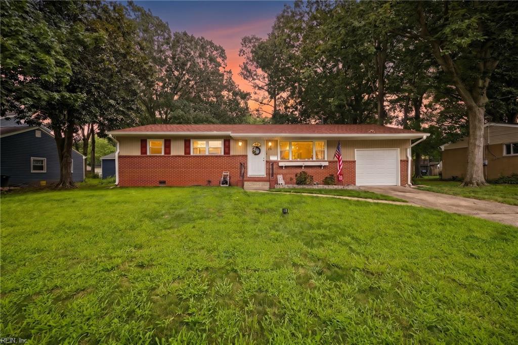 336 Barcelona Ln Property Photo 1