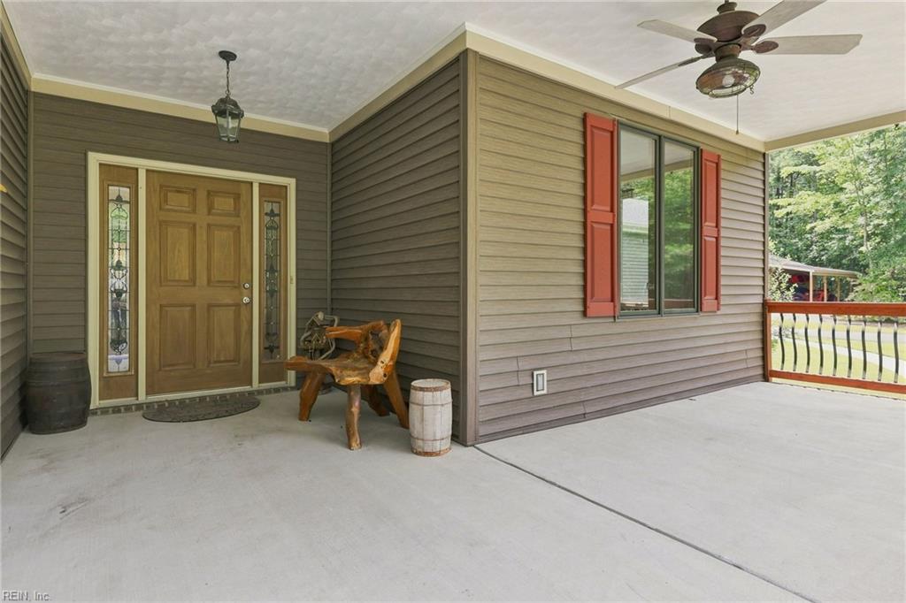 18152 Private Stock Ln Property Photo 2