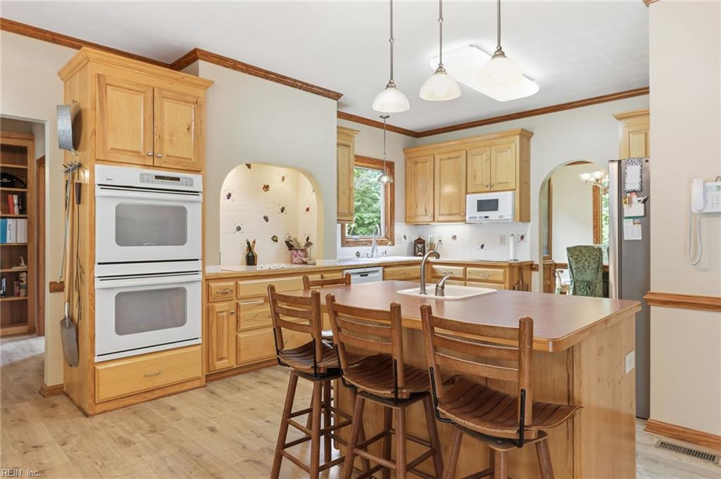 18152 Private Stock Ln Property Photo 10