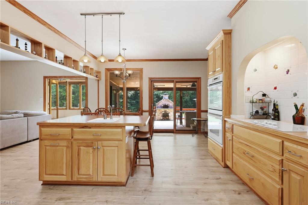 18152 Private Stock Ln Property Photo 11