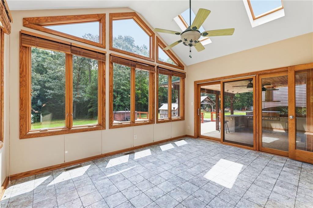 18152 Private Stock Ln Property Photo 32