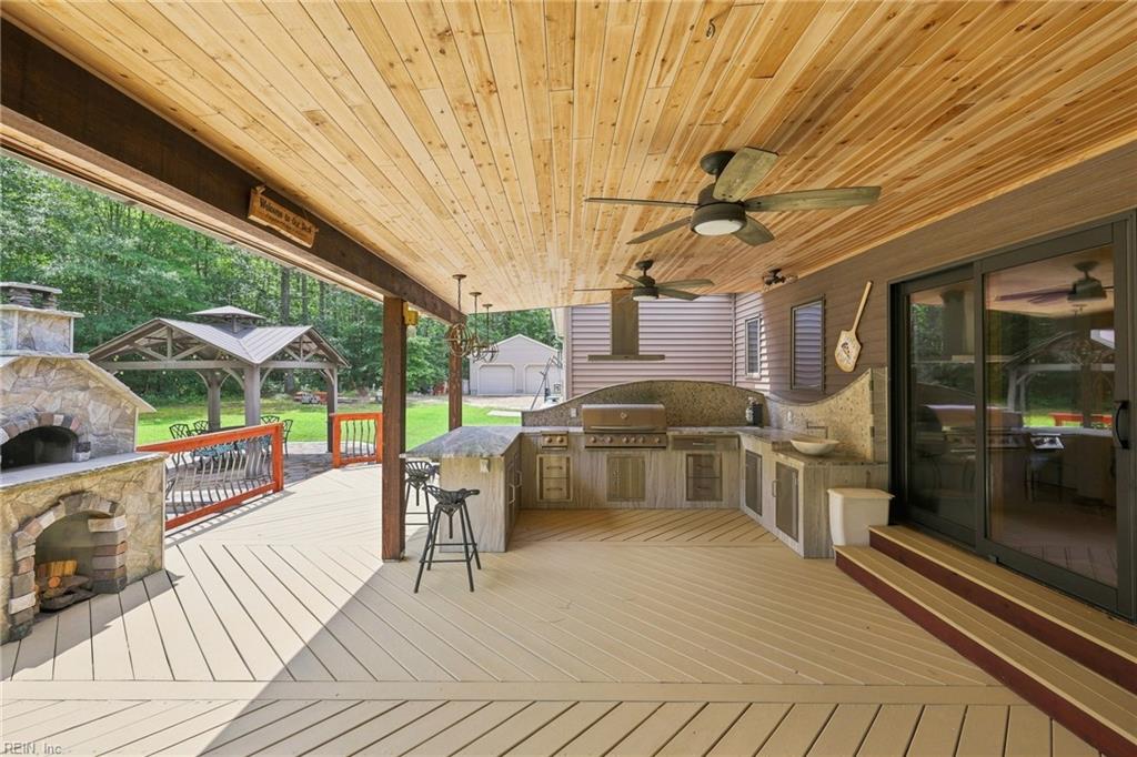 18152 Private Stock Ln Property Photo 33