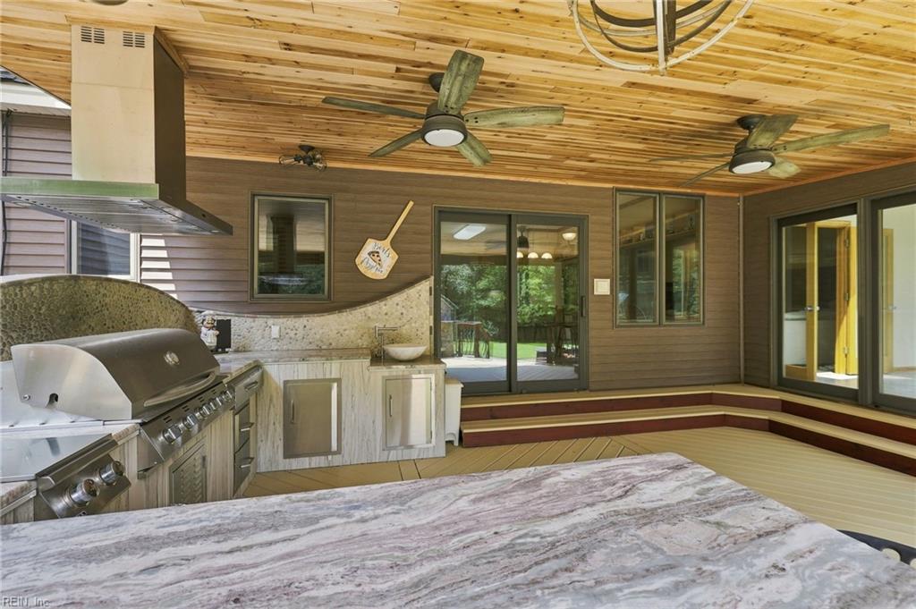 18152 Private Stock Ln Property Photo 36