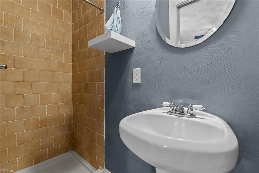 159 Burrage Rd Property Photo 16
