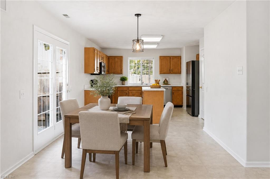 1321 Queens Gate Property Photo 6