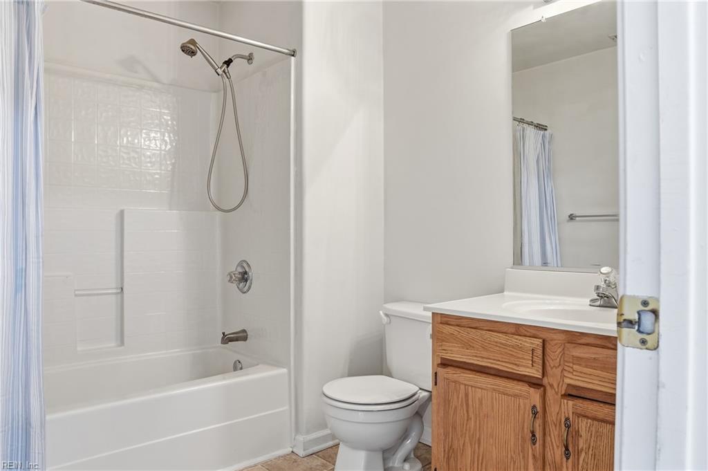 1321 Queens Gate Property Photo 24