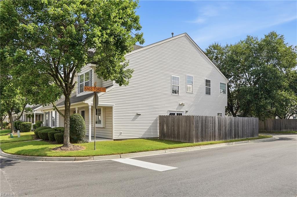 1321 Queens Gate Property Photo 27