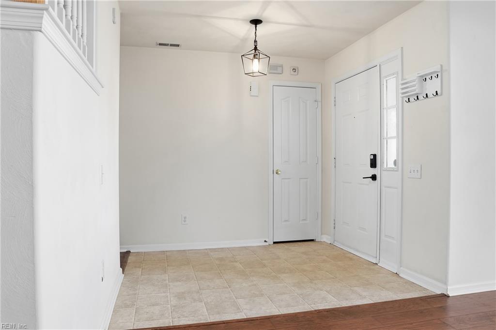 1321 Queens Gate Property Photo 39