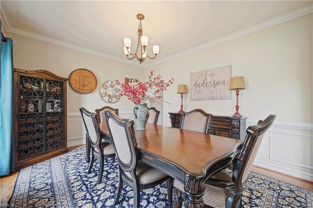 1732 Beauty Way Property Photo 8