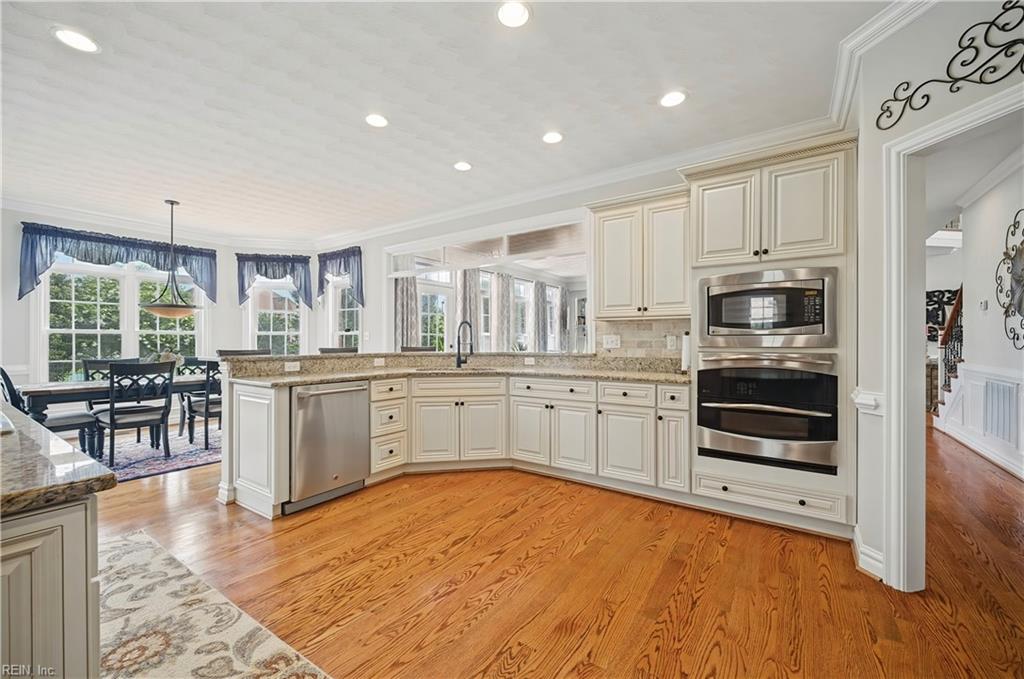 1732 Beauty Way Property Photo 9
