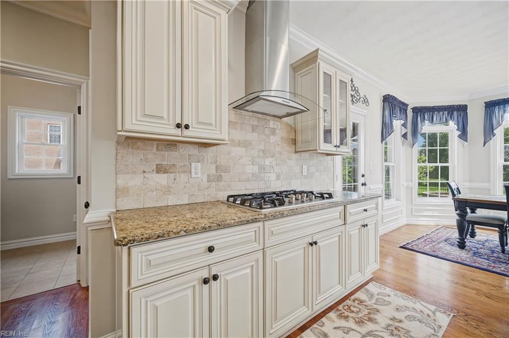 1732 Beauty Way Property Photo 11