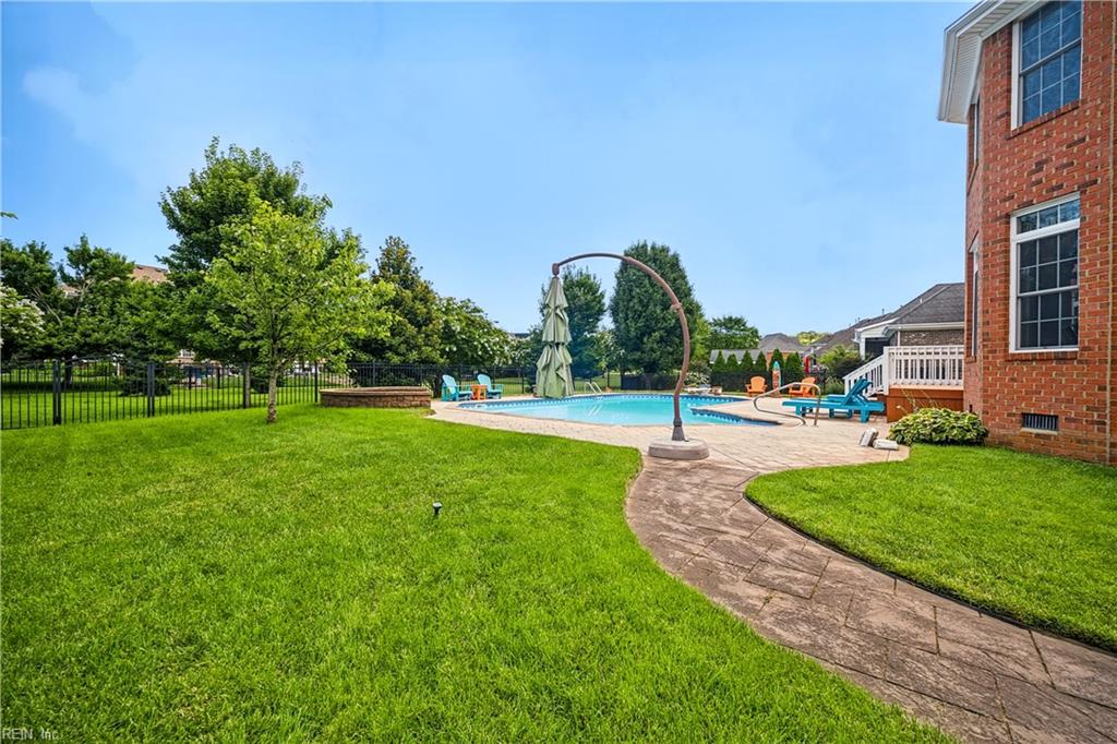 1732 Beauty Way Property Photo 47