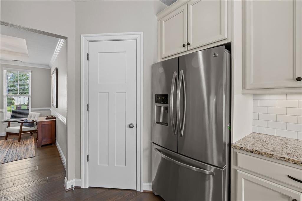 2121 Ferguson Loop Property Photo 19