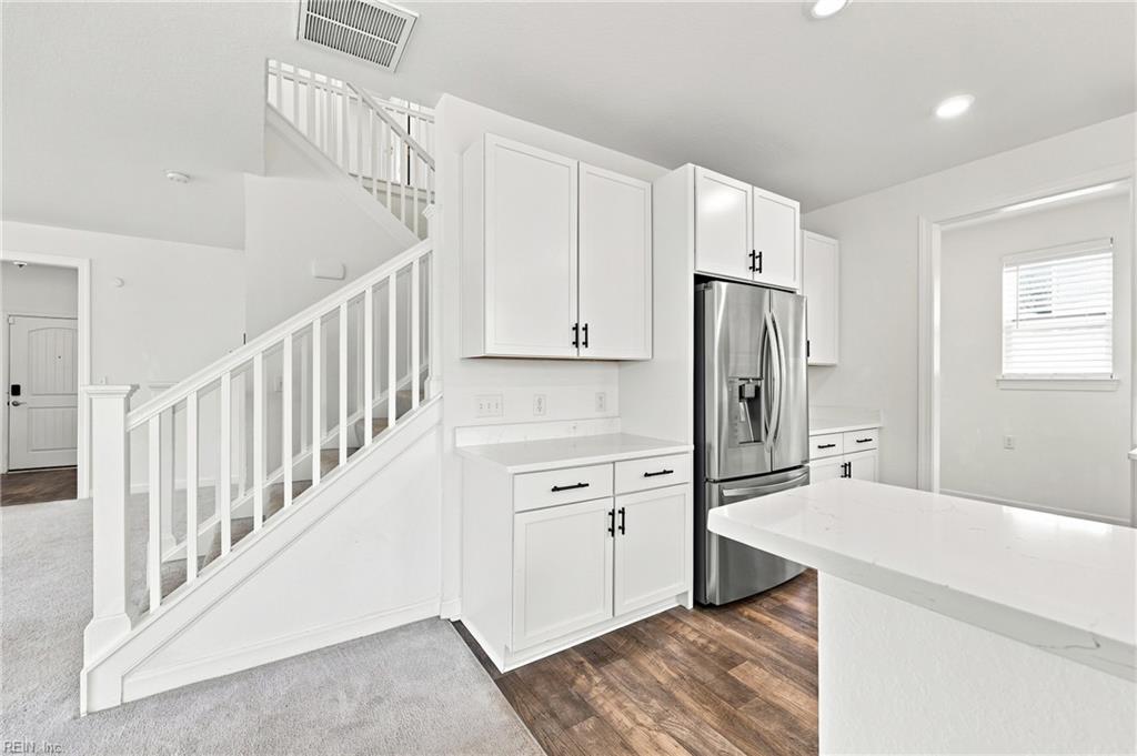 614 Middleton Way Property Photo 16