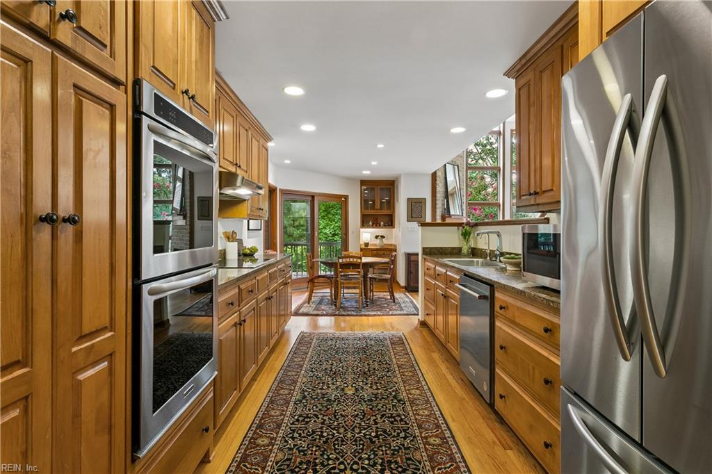 8 The Palisades Property Photo 16