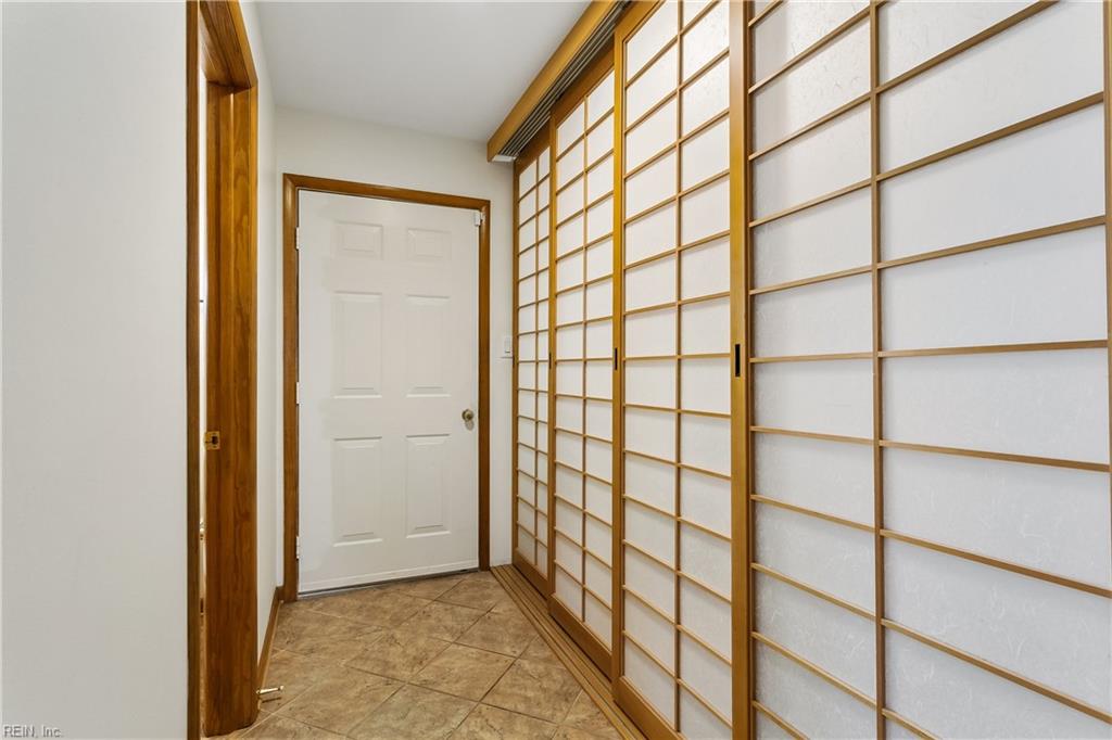 8 The Palisades Property Photo 17