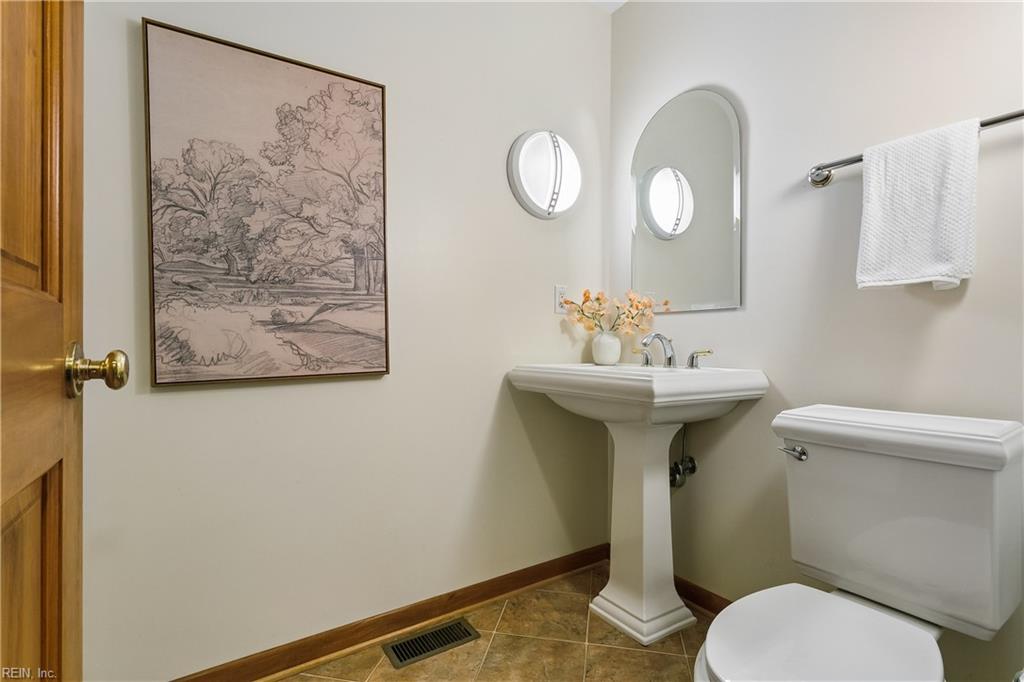 8 The Palisades Property Photo 19