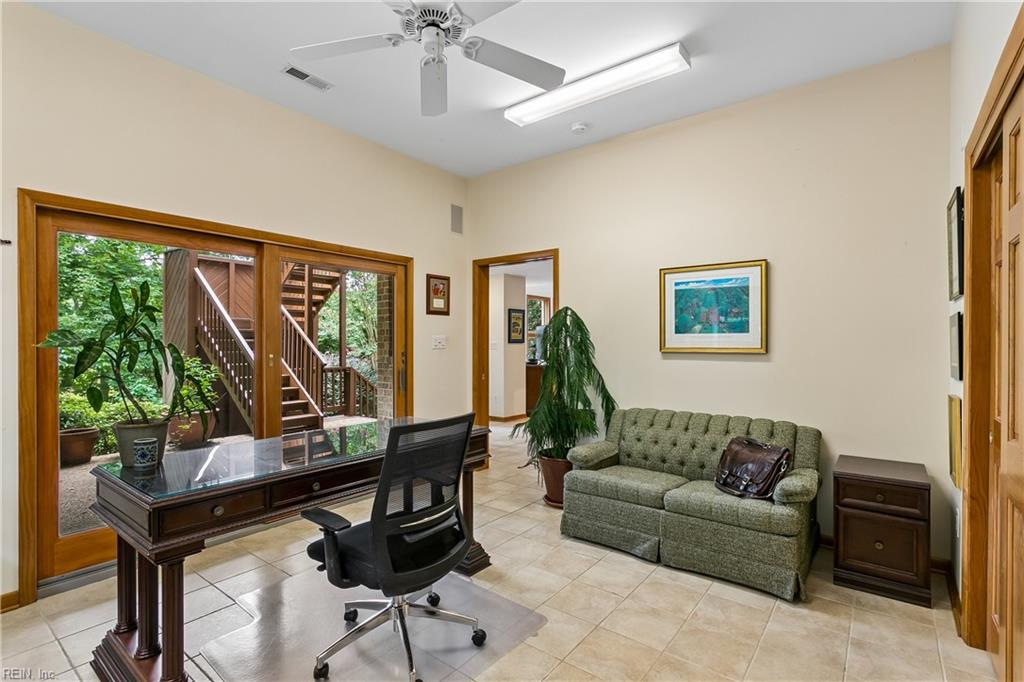 8 The Palisades Property Photo 28