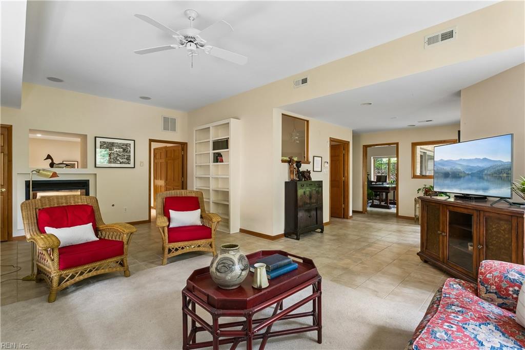 8 The Palisades Property Photo 35