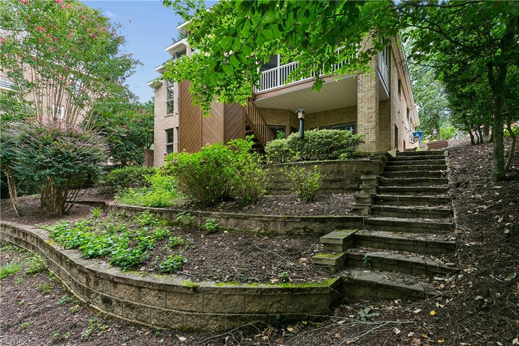 8 The Palisades Property Photo 49
