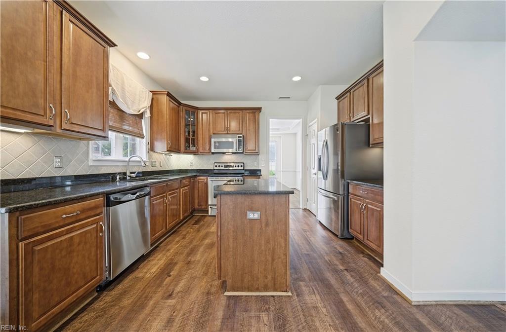 420 Dundee Ln Property Photo 6