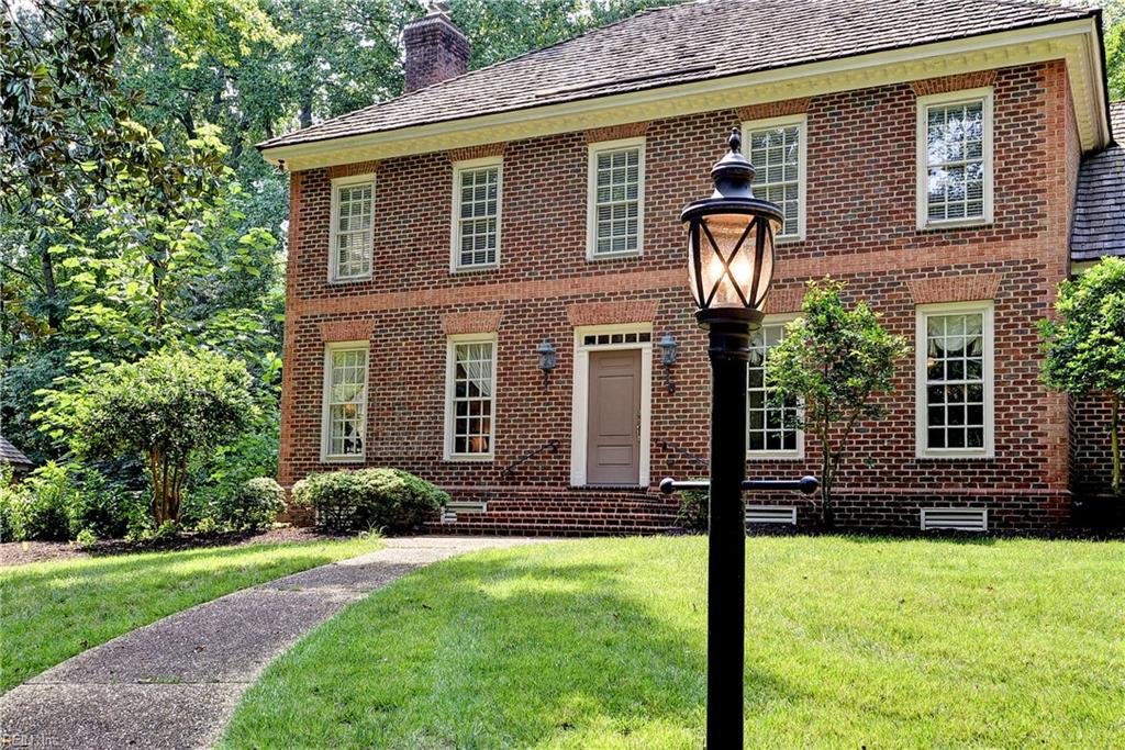 127 Woodmere Ct Property Photo 6