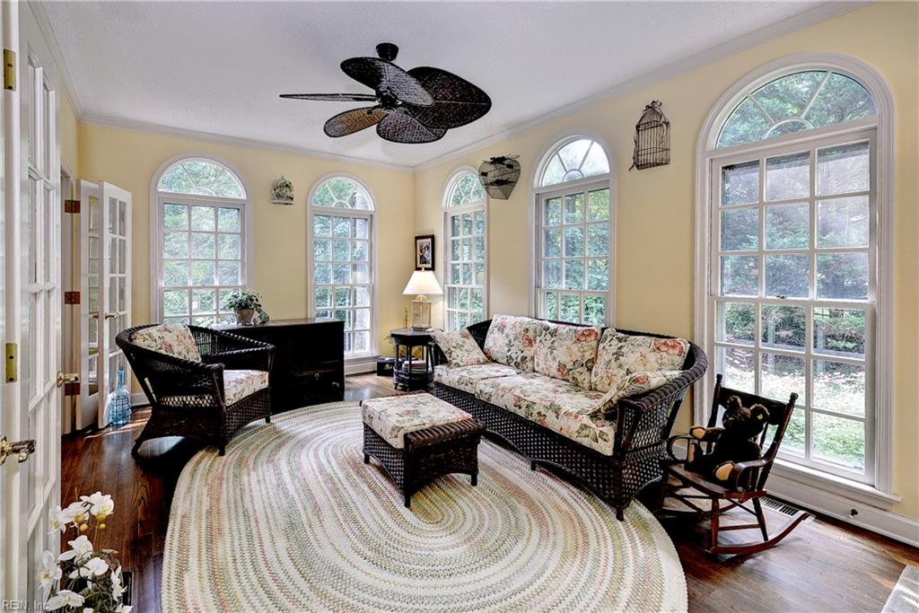 127 Woodmere Ct Property Photo 13