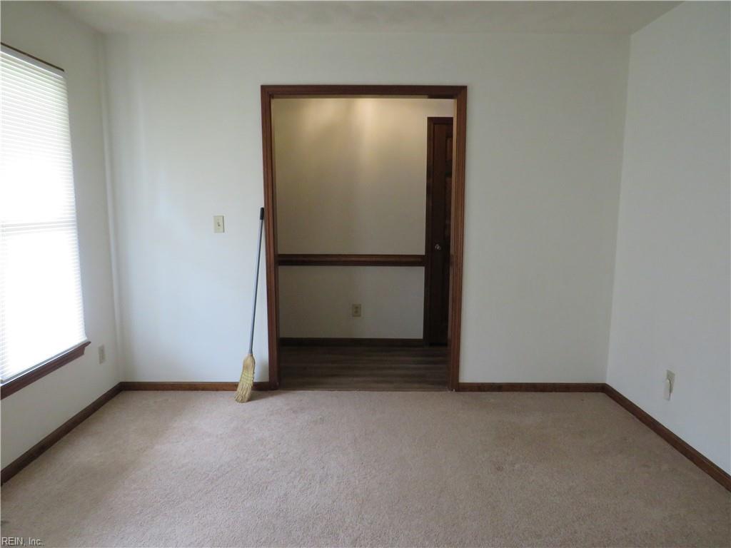 509 Wynngate Ct Property Photo 4