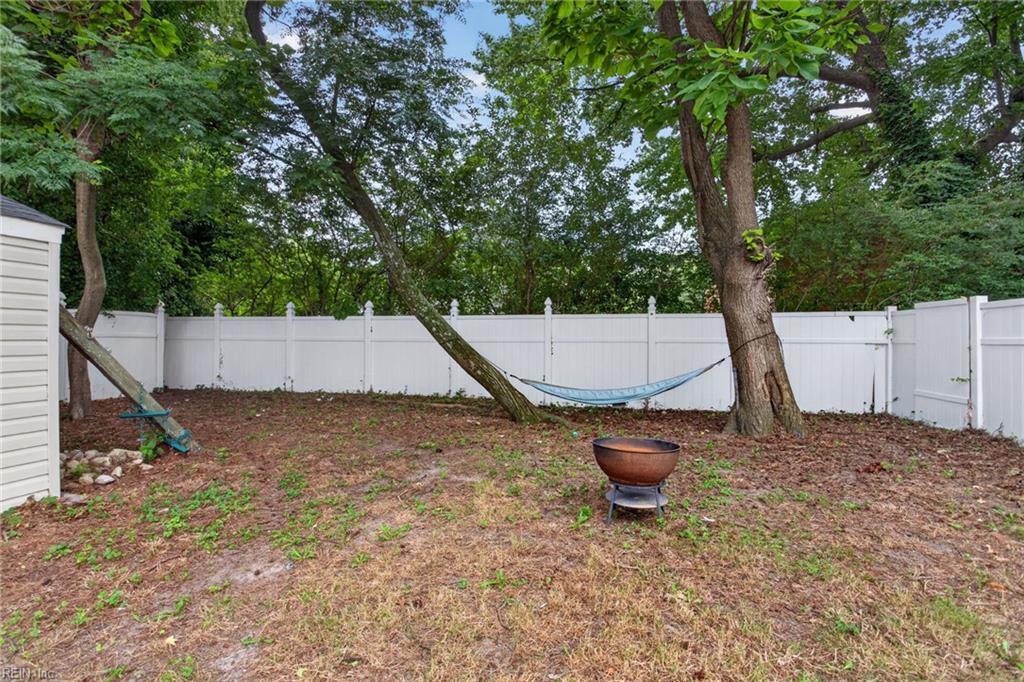 2705 Myrtle Ave Property Photo 31