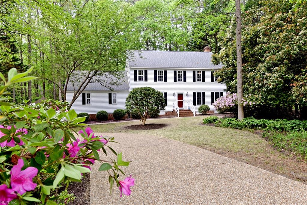 109 Daingerfield RD Property Photo 1