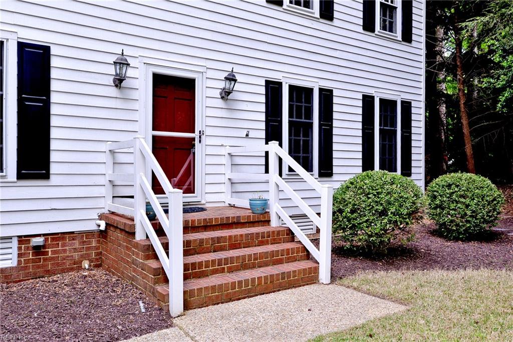 109 Daingerfield Rd Property Photo 3