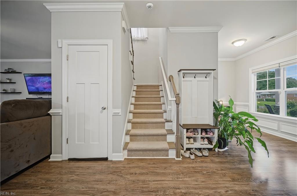 4801 Bromfield Ave Property Photo 5