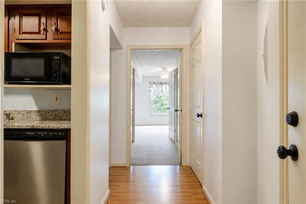 100 Burnt Bridge Way Property Photo 2