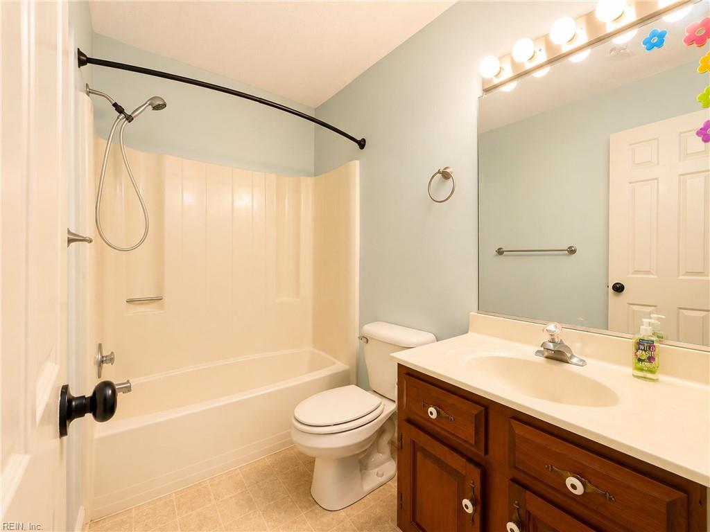 100 Burnt Bridge Way Property Photo 12