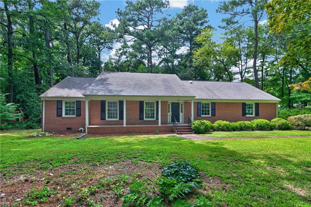 401 Piney Point Rd Property Photo 1