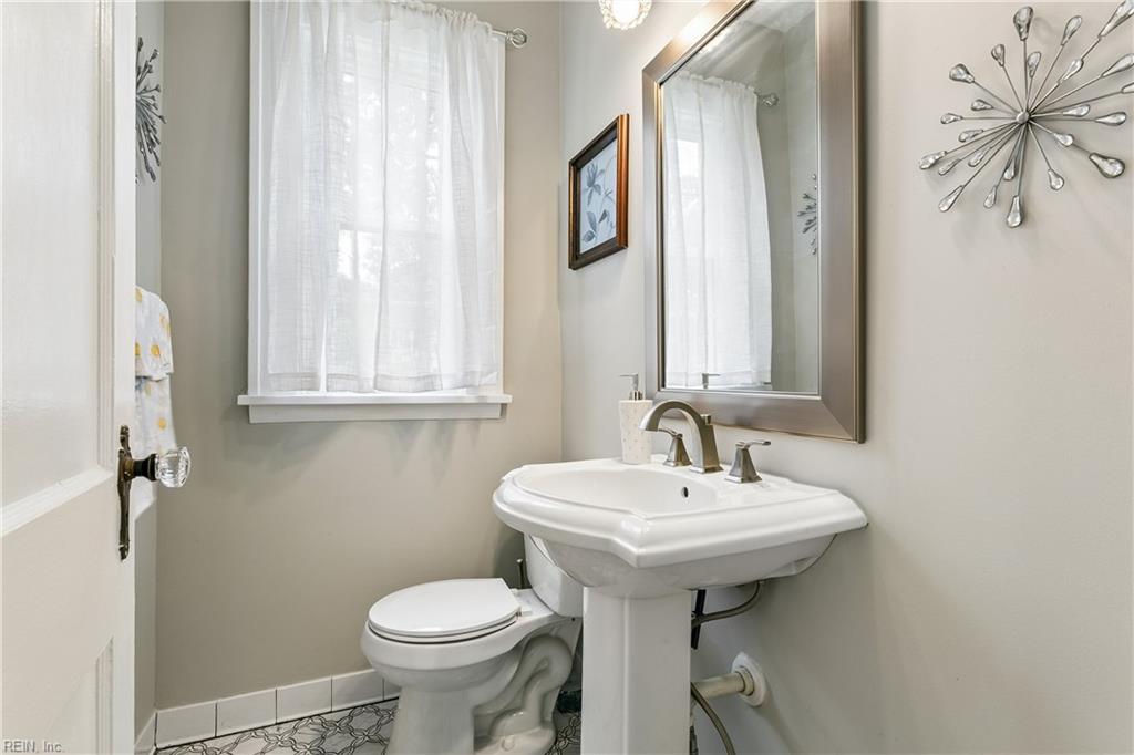 9 Shirley Rd Property Photo 6