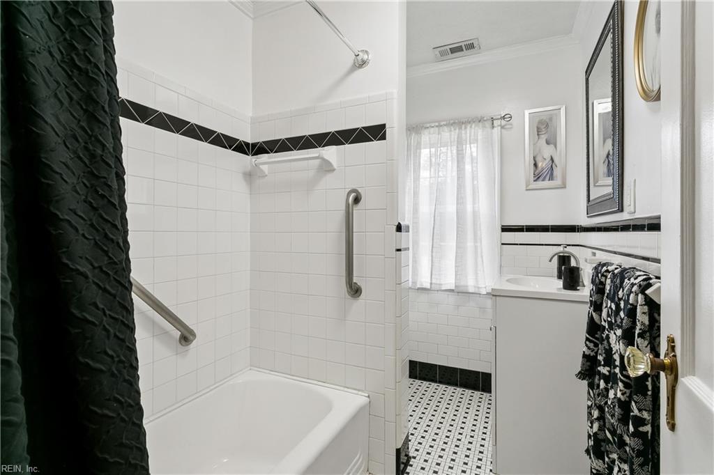 9 Shirley Rd Property Photo 18