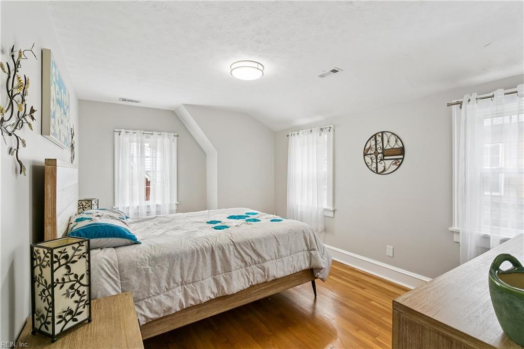 9 Shirley Rd Property Photo 23
