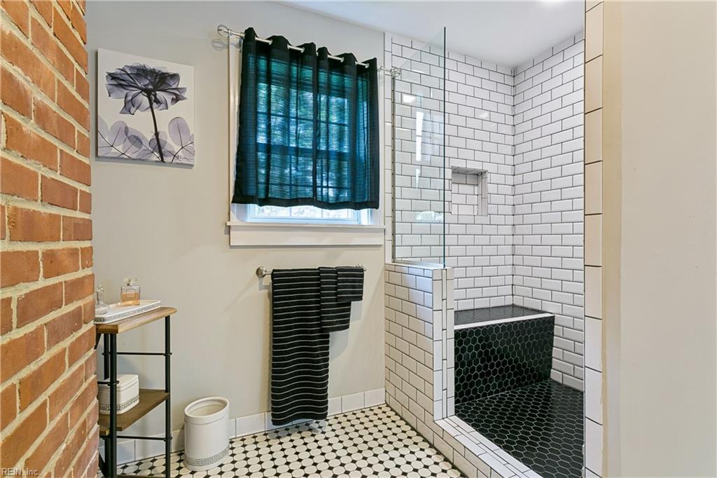 9 Shirley Rd Property Photo 32