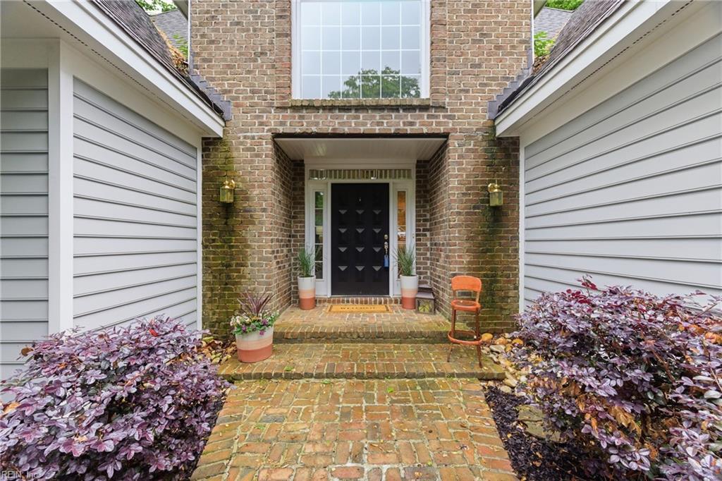 4 Majesties Mews Property Photo 2