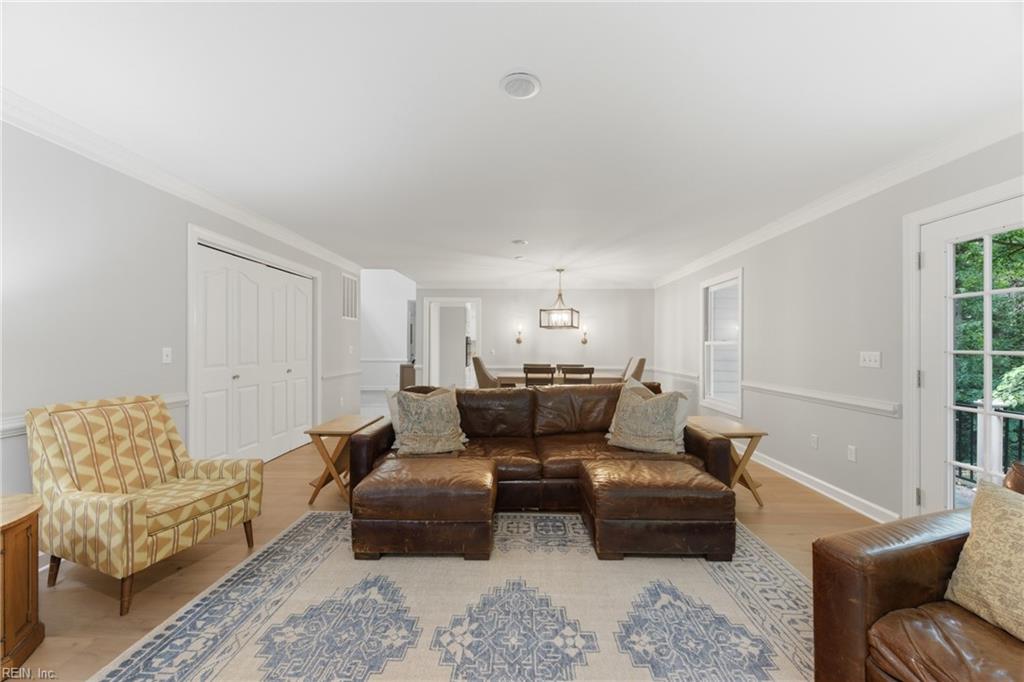 4 Majesties Mews Property Photo 7