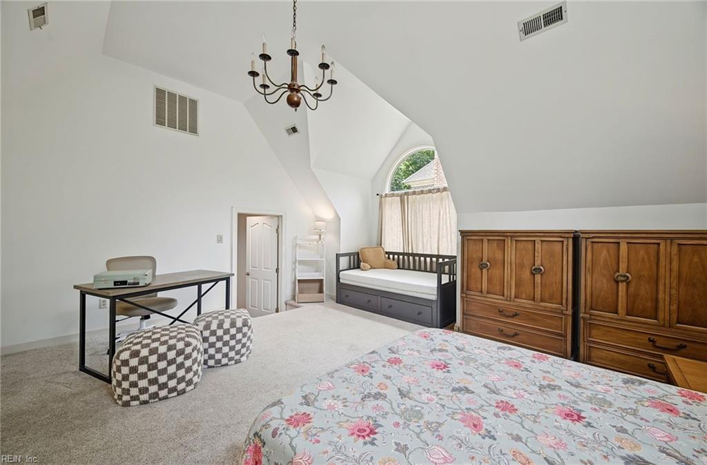 4 Majesties Mews Property Photo 31