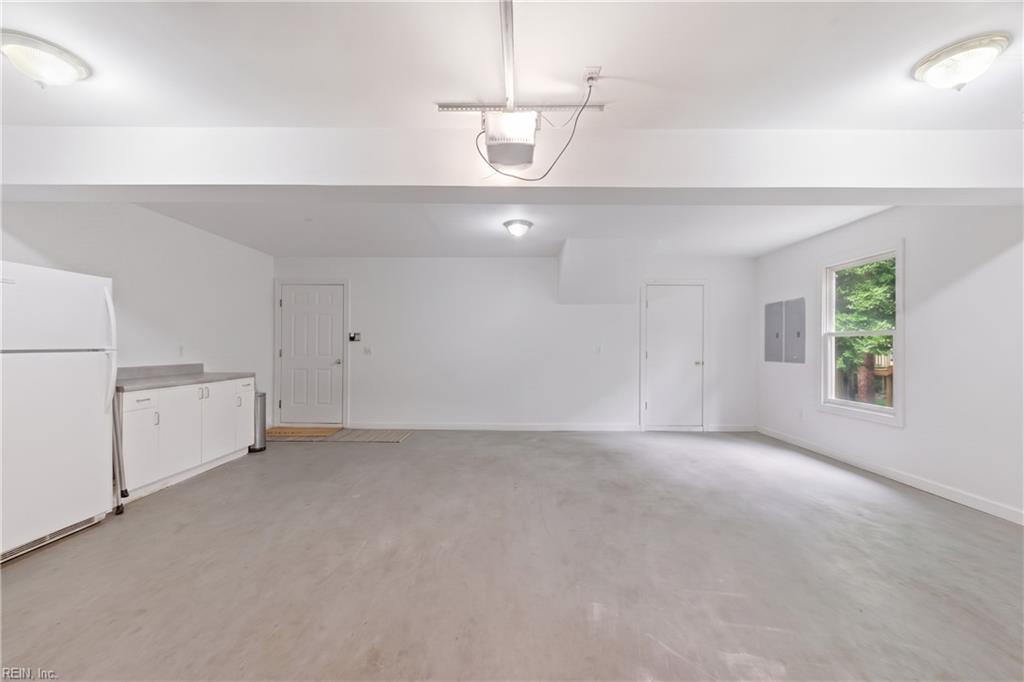4 Majesties Mews Property Photo 34