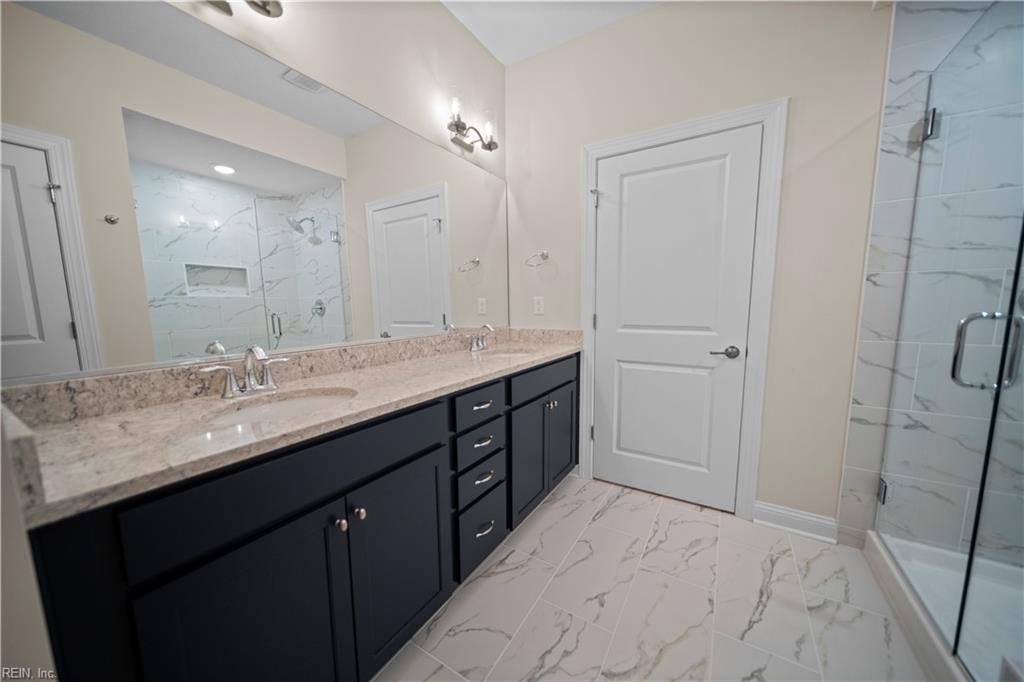4607 Longleaf Pl Property Photo 14