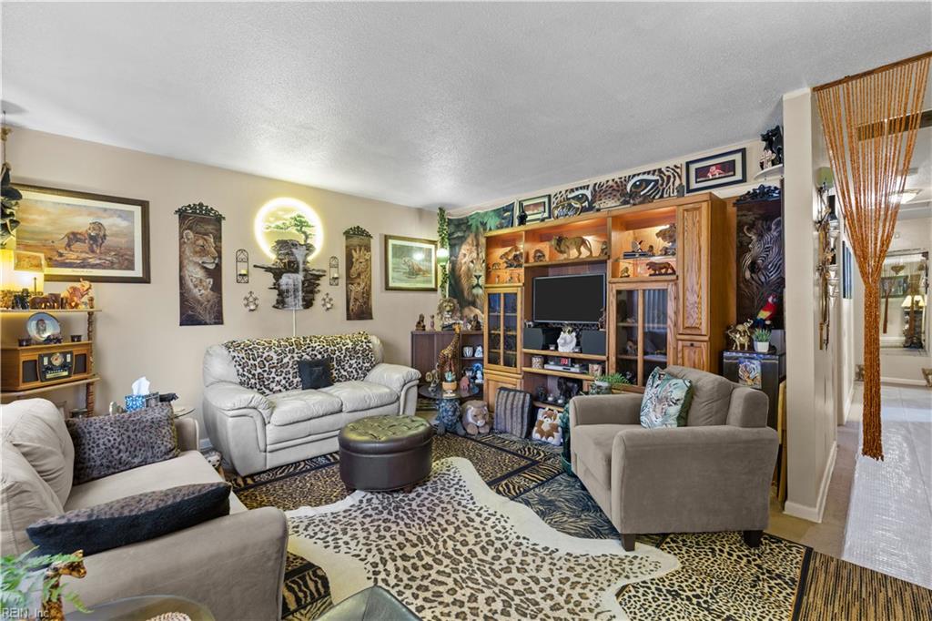 1303 Willnew Dr Property Photo 6