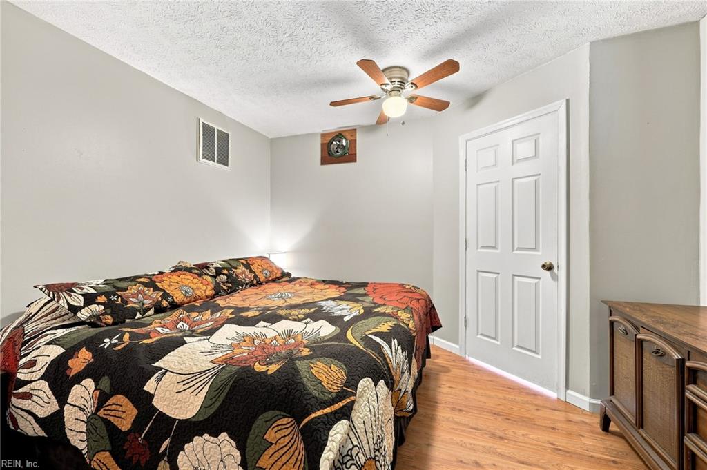 6499 Glenside Ct Property Photo 20